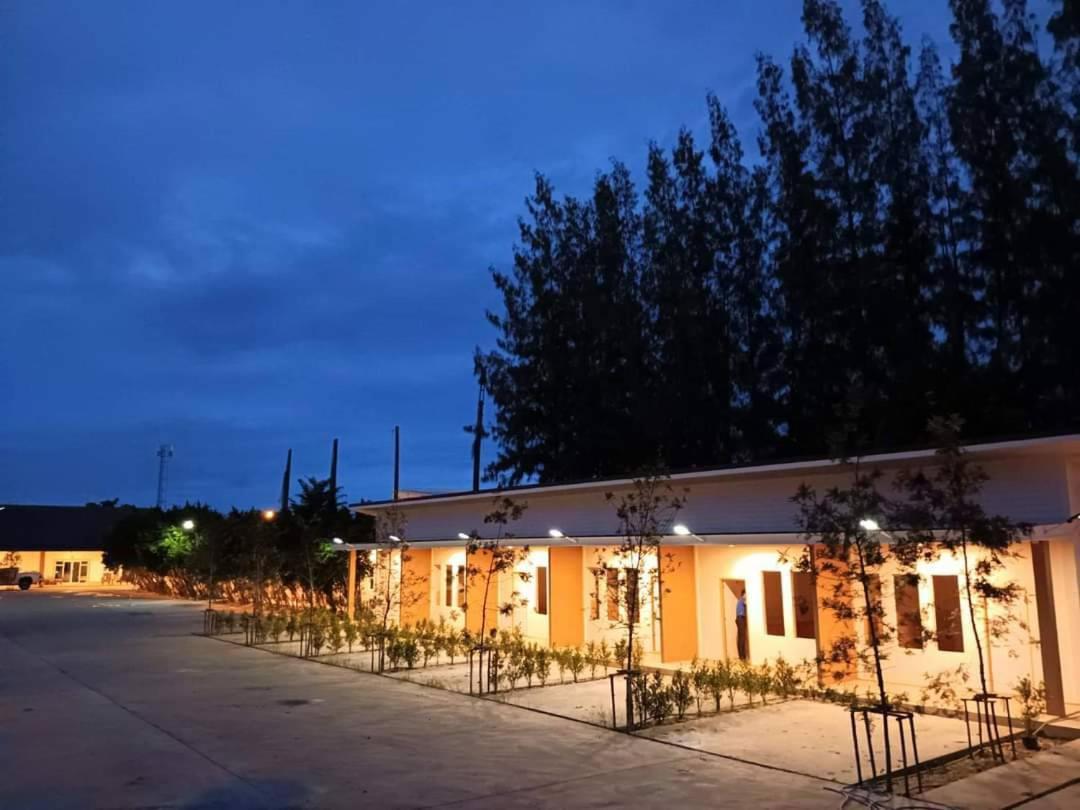 Three Bays Resort Prachuap Khiri Khan Exterior foto