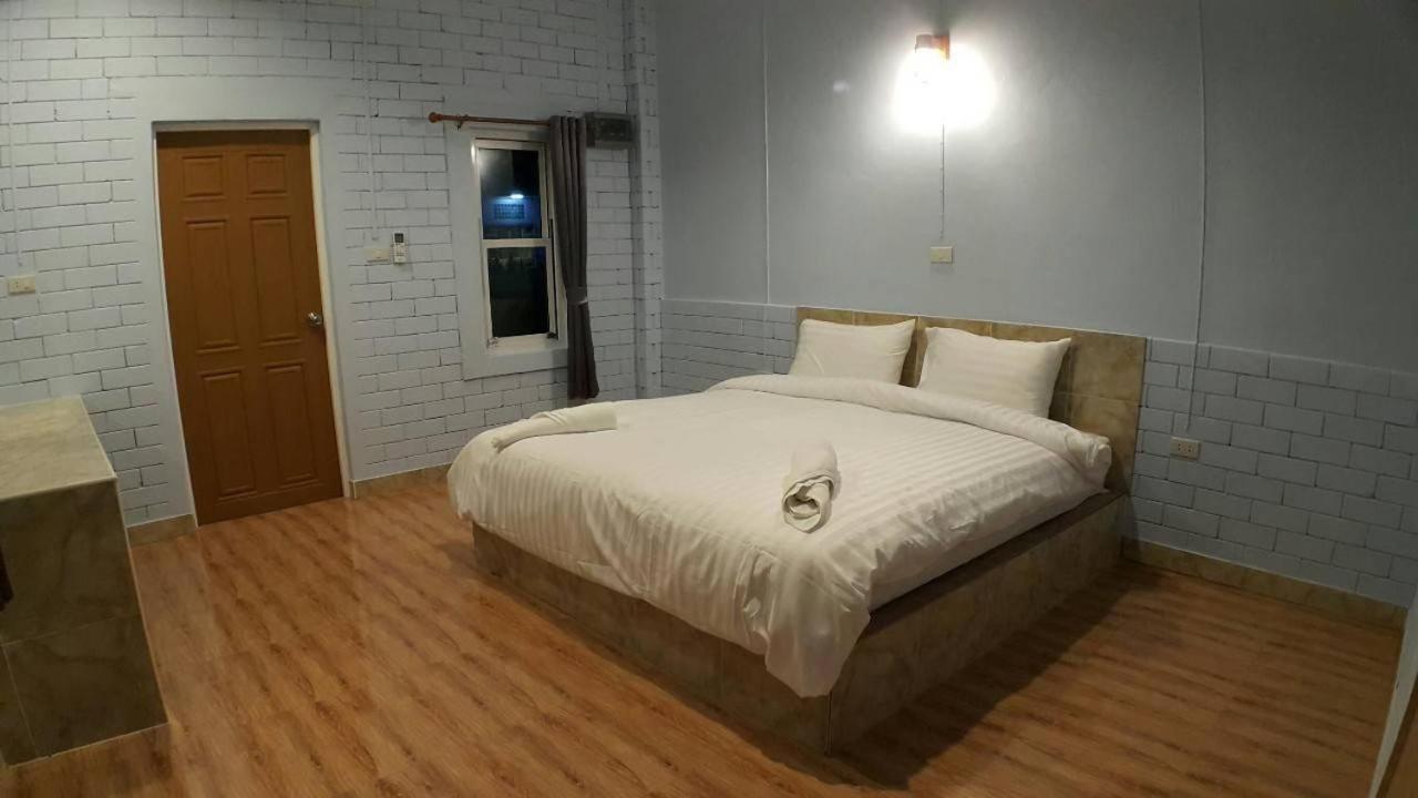 Three Bays Resort Prachuap Khiri Khan Exterior foto